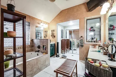 1015 Highlands Woods Drive, Highlands, TX 77562 - Photo 25