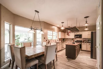 1015 Highlands Woods Drive, Highlands, TX 77562 - Photo 11