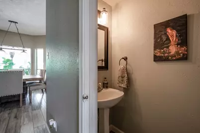 1015 Highlands Woods Drive, Highlands, TX 77562 - Photo 19