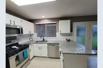 6015 Henniker Drive, Houston, TX 77041 - Photo 5