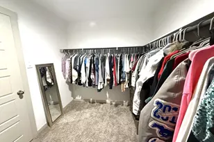 210 John House Ln, Rosharon, TX 77583 - Photo 9