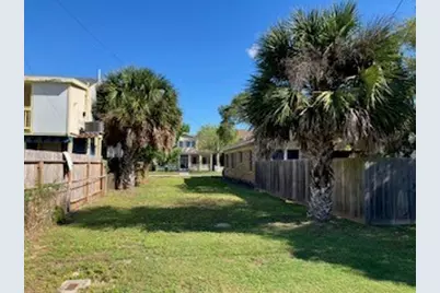 1723 M 1/2 Avenue, Galveston, TX 77550 - Photo 7