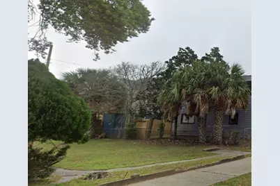 1723 M 1/2 Avenue, Galveston, TX 77550 - Photo 5