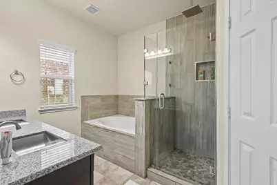 8319 Sweet Bay Circle S, Baytown, TX 77523 - Photo 15