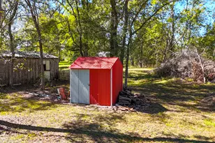 6253 N FM 441 Rd, El Campo, TX 77437 - Photo 11