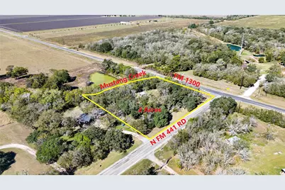 6253 N Fm 441 Road, El Campo, TX 77437 - Photo 1