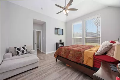 12610 Woodbourne Forest Drive, Humble, TX 77346 - Photo 13