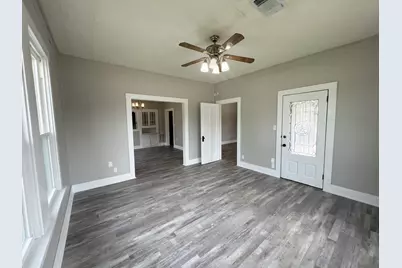 115 Summit Street, Schulenburg, TX 78956 - Photo 9