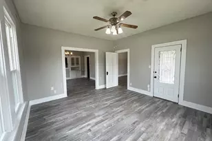 115 Summit St, Schulenburg, TX 78956 - Photo 9