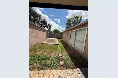 16103 Camino Del Sol Drive, Houston, TX 77083 - Photo 25
