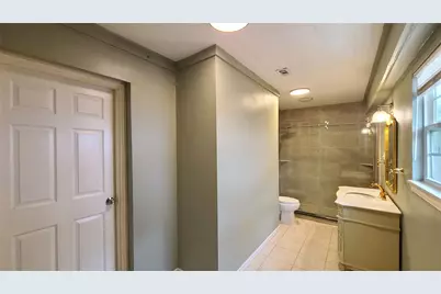 902 Ashford Parkway, Houston, TX 77077 - Photo 17
