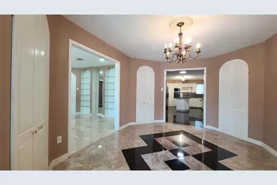 902 Ashford Parkway, Houston, TX 77077 - Photo 9