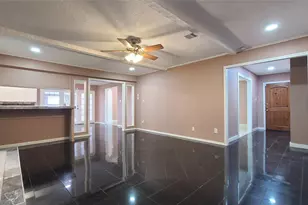 902 Ashford Pkwy, Houston, TX 77077 - Photo 15