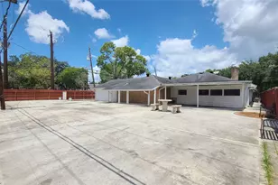 902 Ashford Pkwy, Houston, TX 77077 - Photo 5