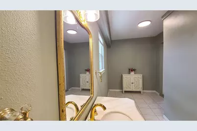 902 Ashford Parkway, Houston, TX 77077 - Photo 19