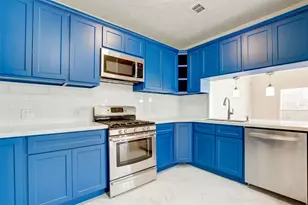 11840 Spring Grove Dr, Houston, TX 77099 - Photo 9