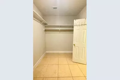 26864 Calgary Pointe Drive, Kingwood, TX 77339 - Photo 9