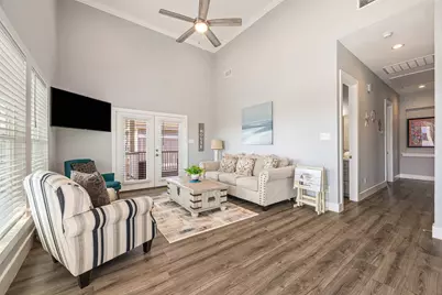 3931 Laguna Drive, Galveston, TX 77554 - Photo 3