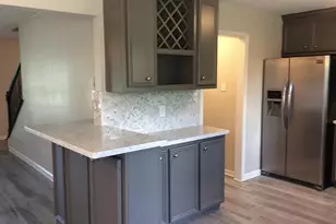 3035 Mosby Dr, Sugar Land, TX 77479 - Photo 5