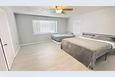 8720 Ocean Drive, Beach City, TX 77523 - Photo 9