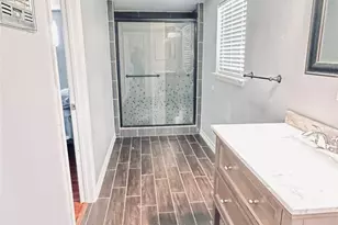 8720 Ocean Dr, Beach City, TX 77523 - Photo 13