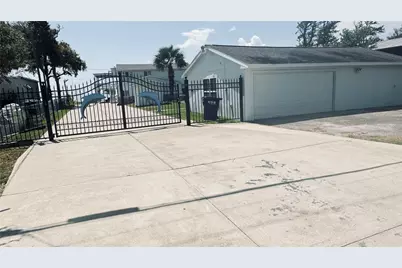 8720 Ocean Drive, Beach City, TX 77523 - Photo 1