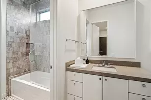 2211 Avalon Pl, Houston, TX 77019 - Photo 33