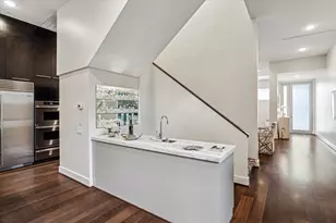 2211 Avalon Pl, Houston, TX 77019 - Photo 13