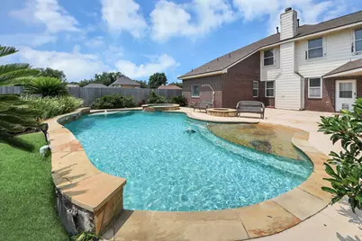 410 Barberry Lane, Baytown, TX 77520 - Photo 7