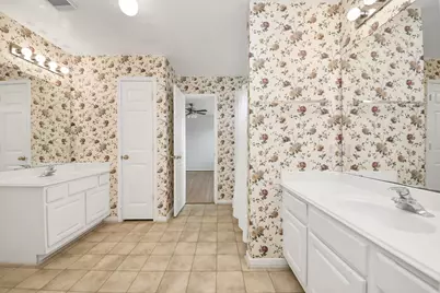 410 Barberry Lane, Baytown, TX 77520 - Photo 37