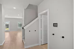 1203 Lancer Leap Dr, Alvin, TX 77511 - Photo 7