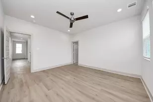 12806 Cozumel Ln, Houston, TX 77045 - Photo 33