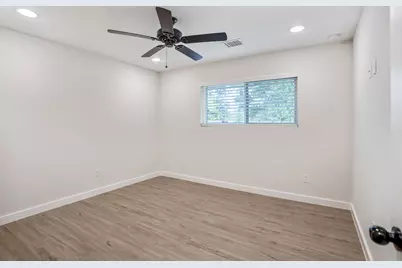 710 Thornwood, Shenandoah, TX 77381 - Photo 29
