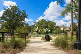 710 Thornwood, Shenandoah, TX 77381 - Photo 37
