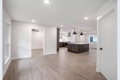 710 Thornwood, Shenandoah, TX 77381 - Photo 5