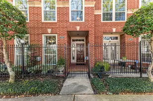 416 McGowen St, Houston, TX 77006 - Photo 3