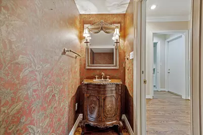 2 S Briar Hollow Lane #2, Houston, TX 77027 - Photo 15