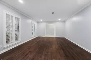12419 Overcup Dr, Houston, TX 77024 - Photo 9