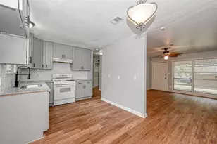 5707 Lakefield Dr, Houston, TX 77033 - Photo 5