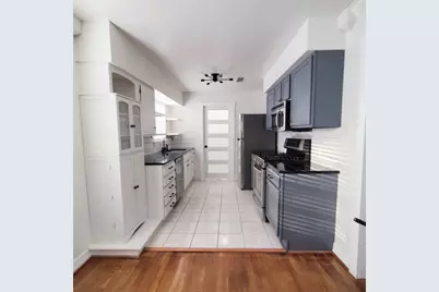 10510 Sierra Drive, Houston, TX 77051 - Photo 7