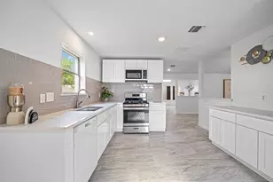 7603 Beech Cove Ln, Houston, TX 77072 - Photo 13