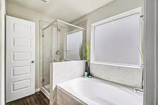 4906 Luke Mathew Dr, Rosharon, TX 77583 - Photo 17