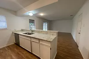 7219 Tanager St, Houston, TX 77074 - Photo 3