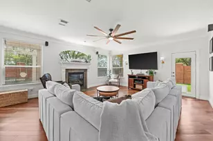 5223 Cottonwood Creek Ln, League City, TX 77573 - Photo 17