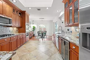 5223 Cottonwood Creek Ln, League City, TX 77573 - Photo 5