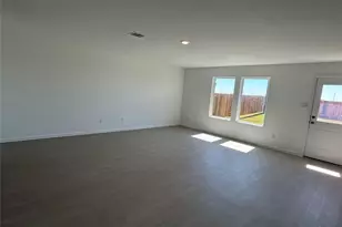 2931 Summer Breeze Wy, Angleton, TX 77515 - Photo 7