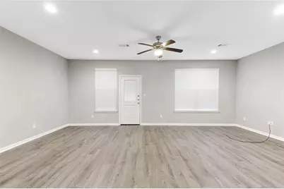 124 Artesian Way, New Caney, TX 77357 - Photo 5