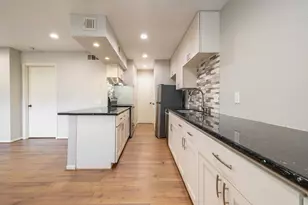 2750 Holly Hall St, Houston, TX 77054 - Photo 19