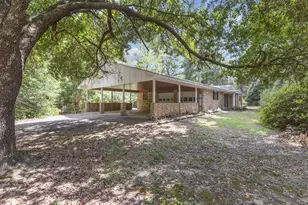 506 County Road 4580 S, Spurger, TX 77660 - Photo 1
