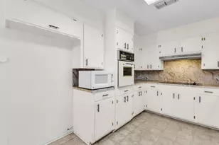 506 County Road 4580 S, Spurger, TX 77660 - Photo 11